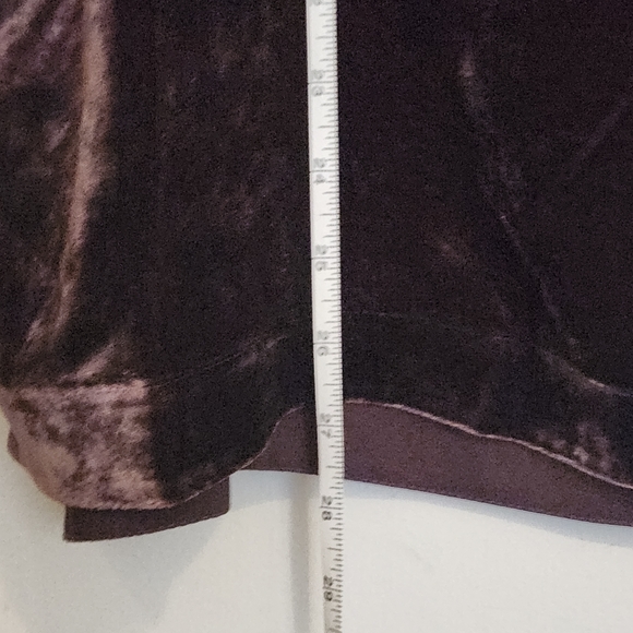 Sundance Velvet Short Sleeve Tee - Rich Chocolate - Picture 9 of 10